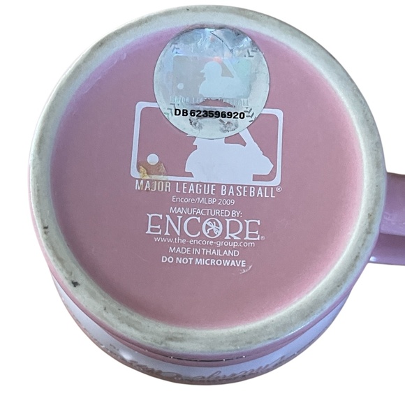 Encore MLB 2009 Chicago Cubs 3 D Logo Coffee Mug  Pink, White / Silver Accents - Picture 9 of 9